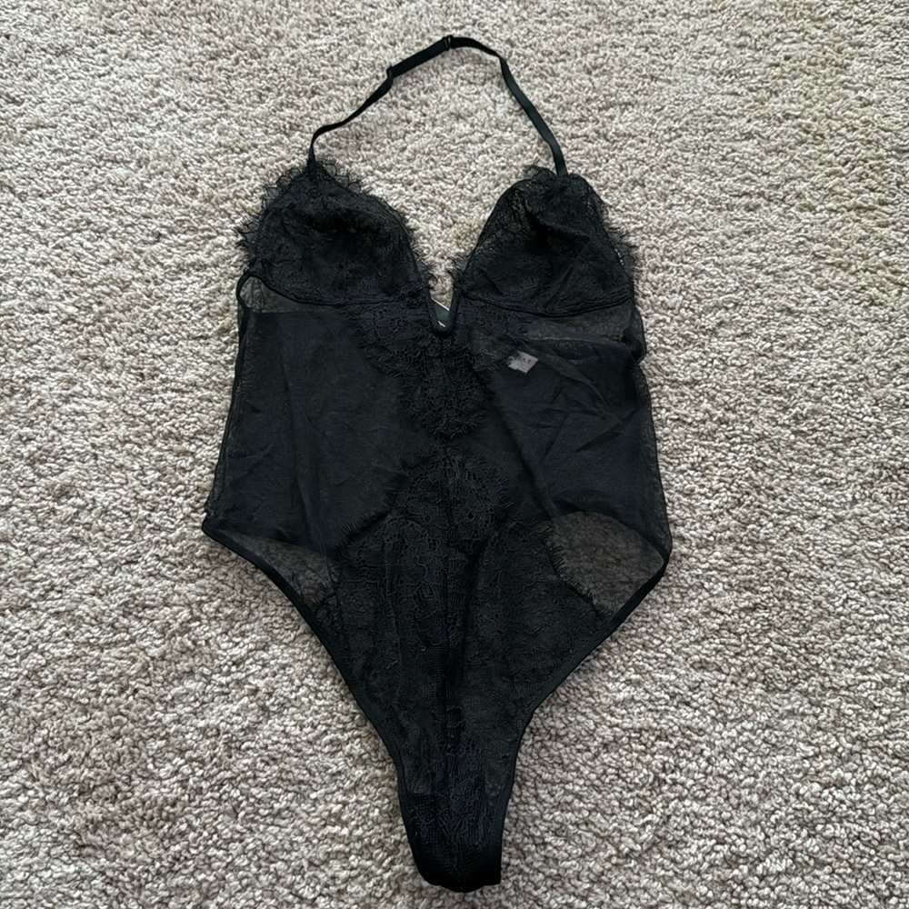 VS LACE BODYSUIT/LINGERIE